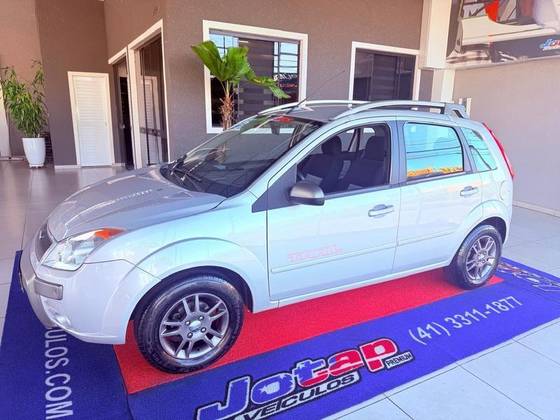 FORD FIESTA 1.6 MPI TRAIL HATCH 8V FLEX 4P MANUAL